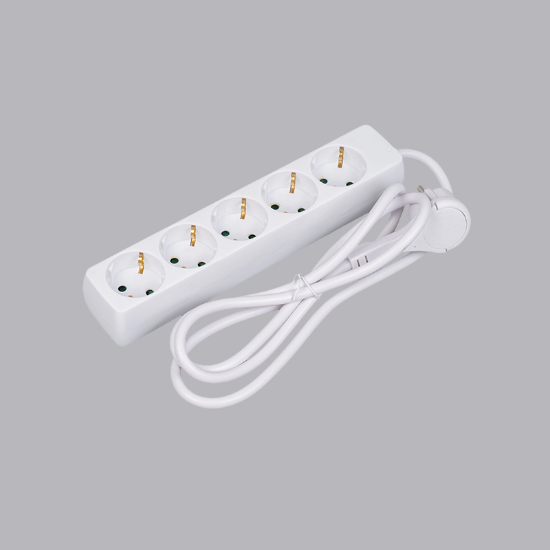 LOB-05L Rechthoekige 5-voudige stekkerdoos van het Duitse type met trekring Multi-Socket