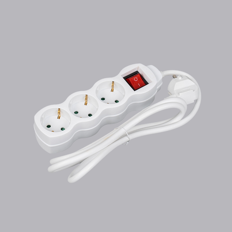 LOG-03K Duitse kalebasvormige 3-weg stekkerdoos met schakelaar Multi-Socket
