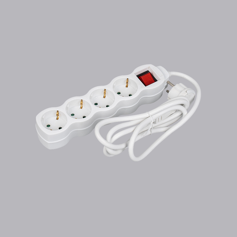 LOG-04KL Duitse kalebasvormige 4-voudige stekkerdoos met trekring en schakelaar Multi-Socket